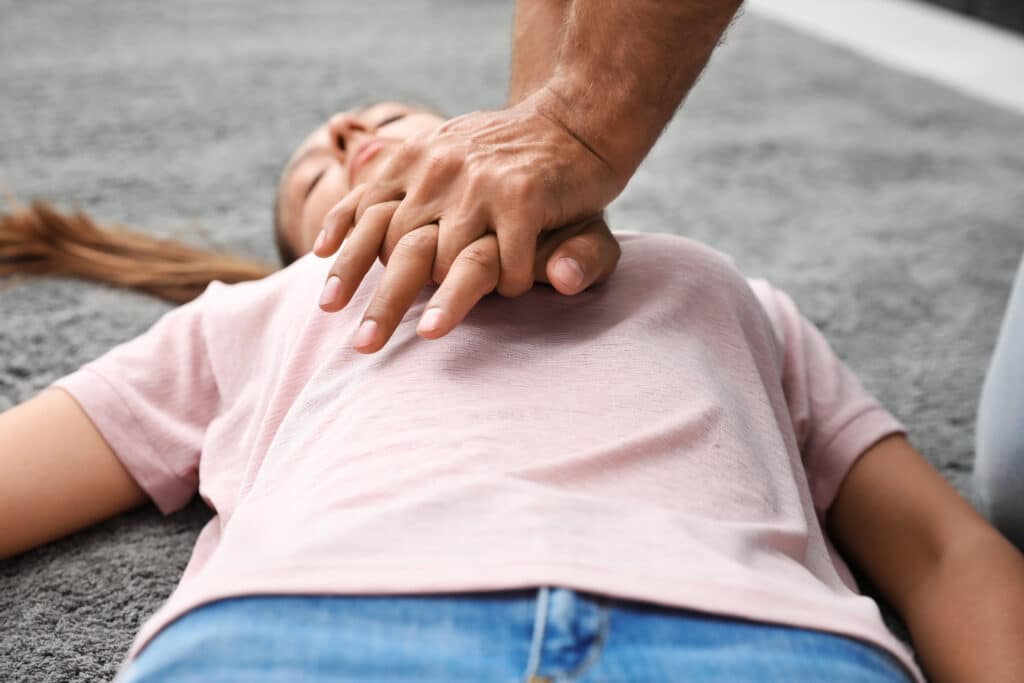 what to do before giving cpr